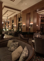 Library Lounge At Biltmore Inn inside