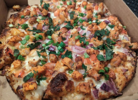 Tandoori Pizza food