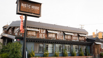 Rustic House Oyster And Grill/san Carlos outside