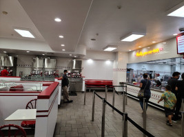 In-n-out Burger food