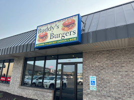 Buddy's Burgers outside