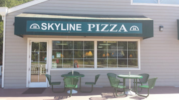 Skyline Pizza food