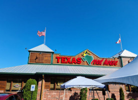 Texas Roadhouse outside