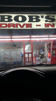 Bob's Drive In outside