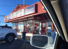 Bob's Drive In outside