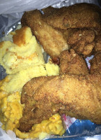 Sistas Soul Food Kafe food