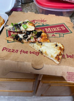 Mountain Mike's Pizza food