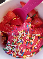 Menchie's Frozen Yogurt food