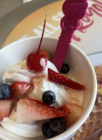 Menchie's Frozen Yogurt food