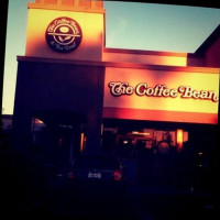 The Coffee Bean Tea Leaf outside