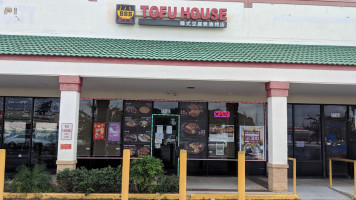 Bbb Tofu House outside