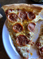 Zio's Pizzeria food