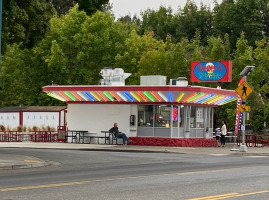 Roger's Ice Cream Burgers food