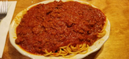 Vince's Spaghetti food