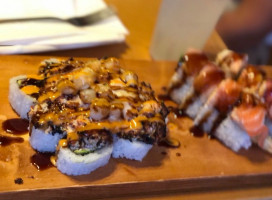 Tomo 7 Sushi food