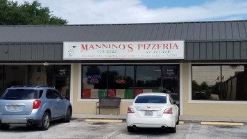 Mannino's Pizza food