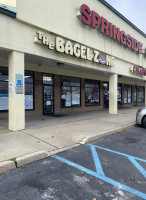 The Bagel Zone outside