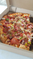 Saylor's Pizza food