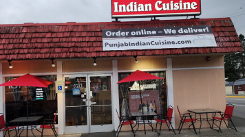 Punjab Indian Cuisine inside