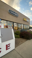 Cinnabon outside