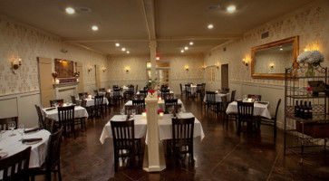 Tony Mandina's Restaurant food