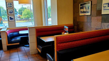 Dairy Queen Grill Chill inside