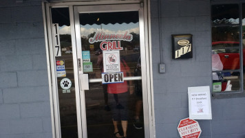 Minneola Grill outside