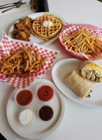 Georgia's Original Bun Burger inside