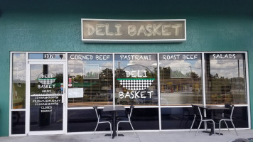 Deli Basket inside