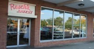 Resch's Bakery outside