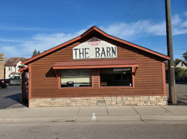 Barn In Bra outside