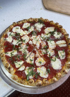 Olivia's Trattoria Artisan Pizza food