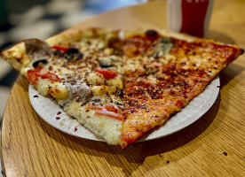 Guido's Original Ny Style Pizzeria Downtown food