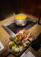 The Melting Pot food