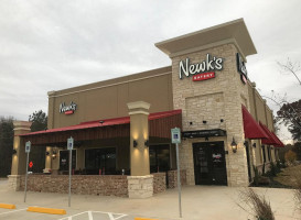 Newk's Eatery outside