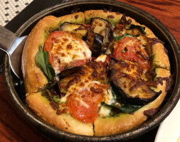 Uno Pizzeria Grill food