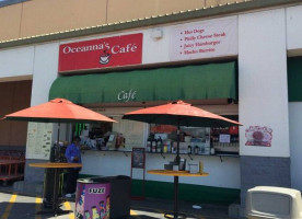 Oceanna's Cafe outside