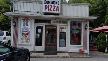 Dominick's Pizza food