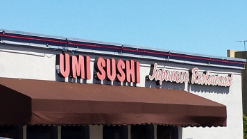 Umi Sushi outside