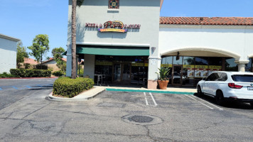 Pepz Pizza Eatery Placentia outside