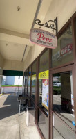 Pepz Pizza Eatery Placentia outside