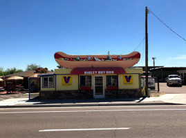 Higley Hot Dog Hut outside