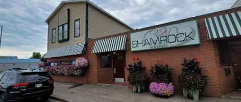 Shamrock Pizza food