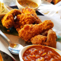 Tokyo Fried Chicken food