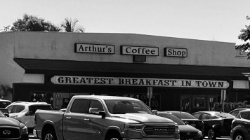 Arthur's Coffee Shop outside