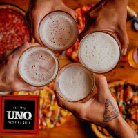 Uno Pizzeria Grill food