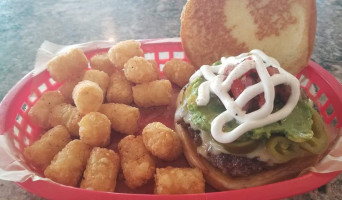 Grap's Burgers Brews food