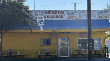 Super Antojitos Mexicanos outside