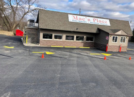 Mac's Place food
