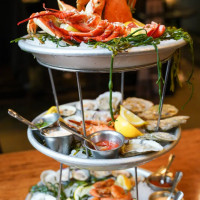 Willi's Seafood & Raw Bar food